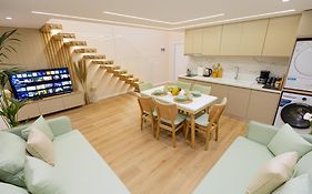 Arial Lofts
